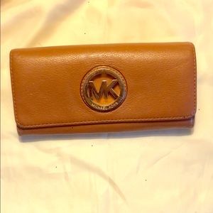 Michael kors wallet